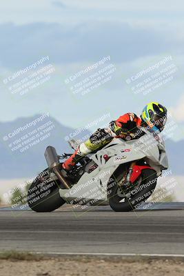 media/Nov-16-2025-Race Pace (Sun) [[8c5fa54630]]/Non Verified Riders (1st 20 Minutes)/7-Turn 9 Entry (210pm)/